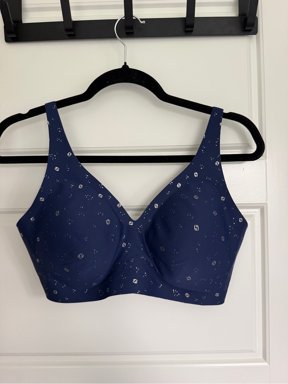 knix Revolution V-Neck Bra *Cancer* Symbol